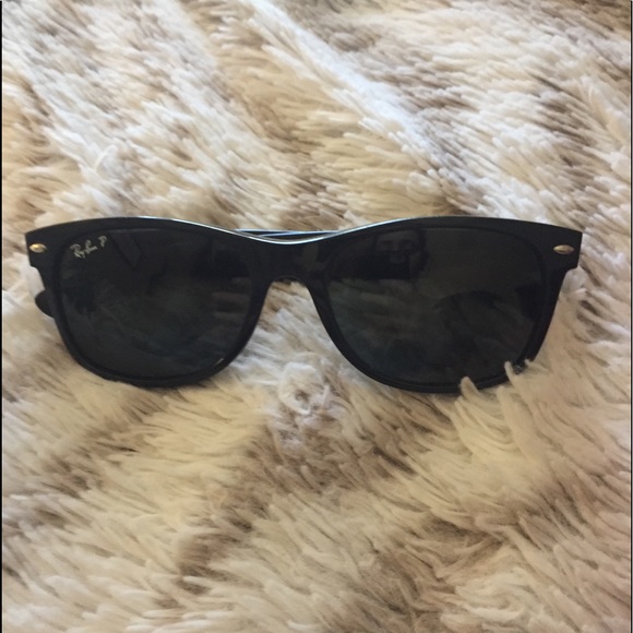 RayBan Wayfarers - Picture 1 of 3